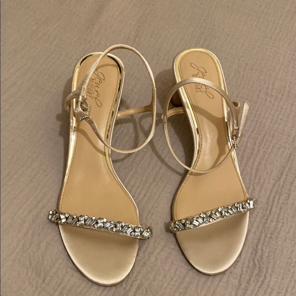 Jewel Badgley Mischka Beige Embellished Heels. Size 10. New